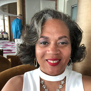 Meet your Posher, Yolanda